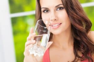 protect your oral health by avoiding dry mouth